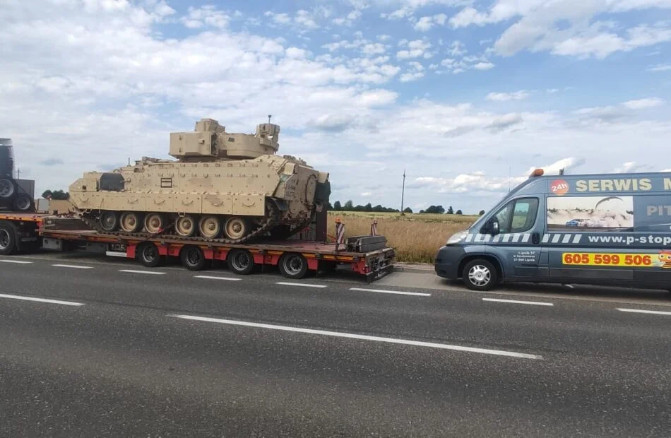 Mobilny Serwis TIR 24H w Nowej Dębie.  Awaria sterowników w naczepie.